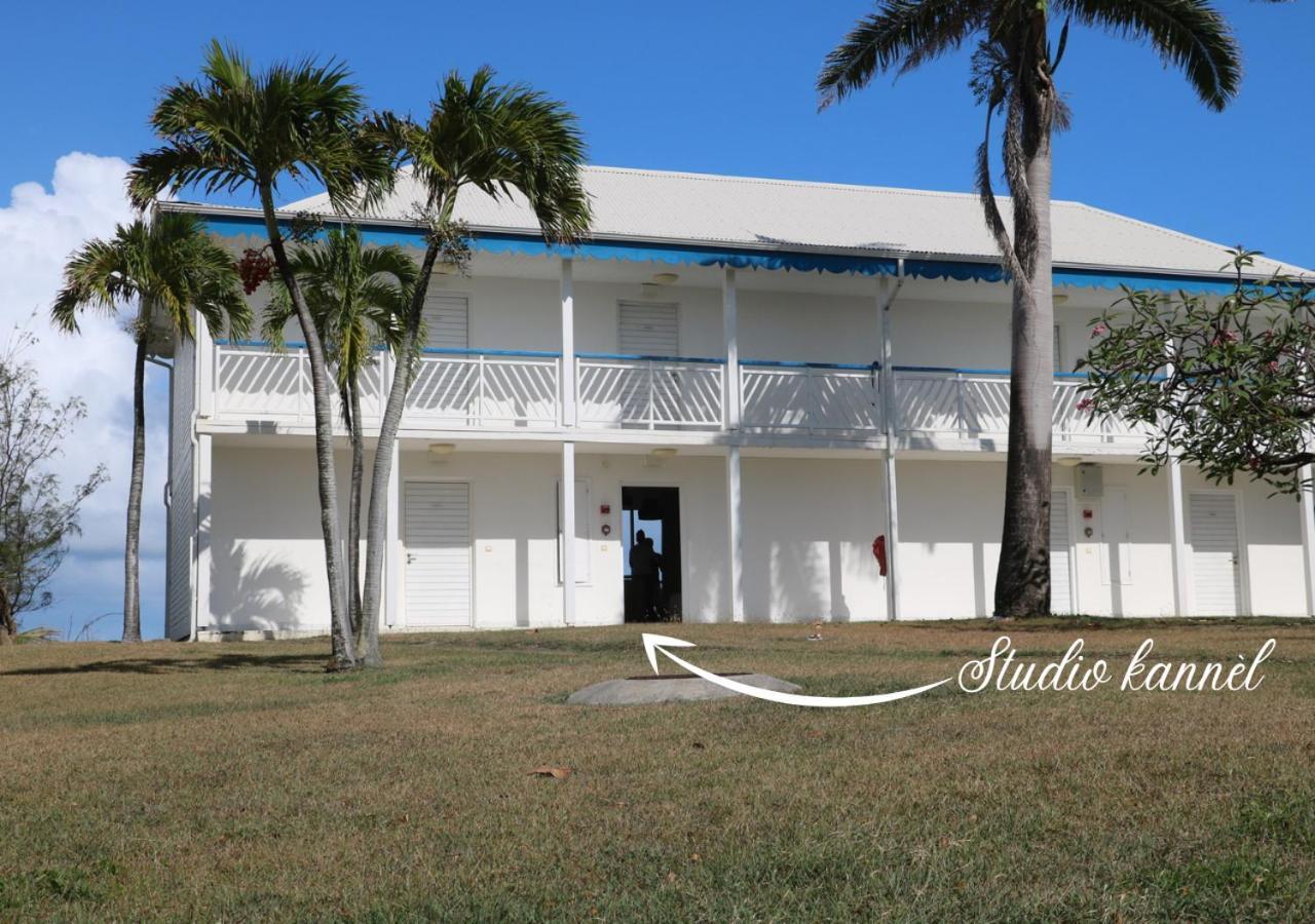 Charmant Studio Kannel Au Manganao Vue Sur Mer Et Panier D'Accueil Offert Saint-Francois  Exterior foto